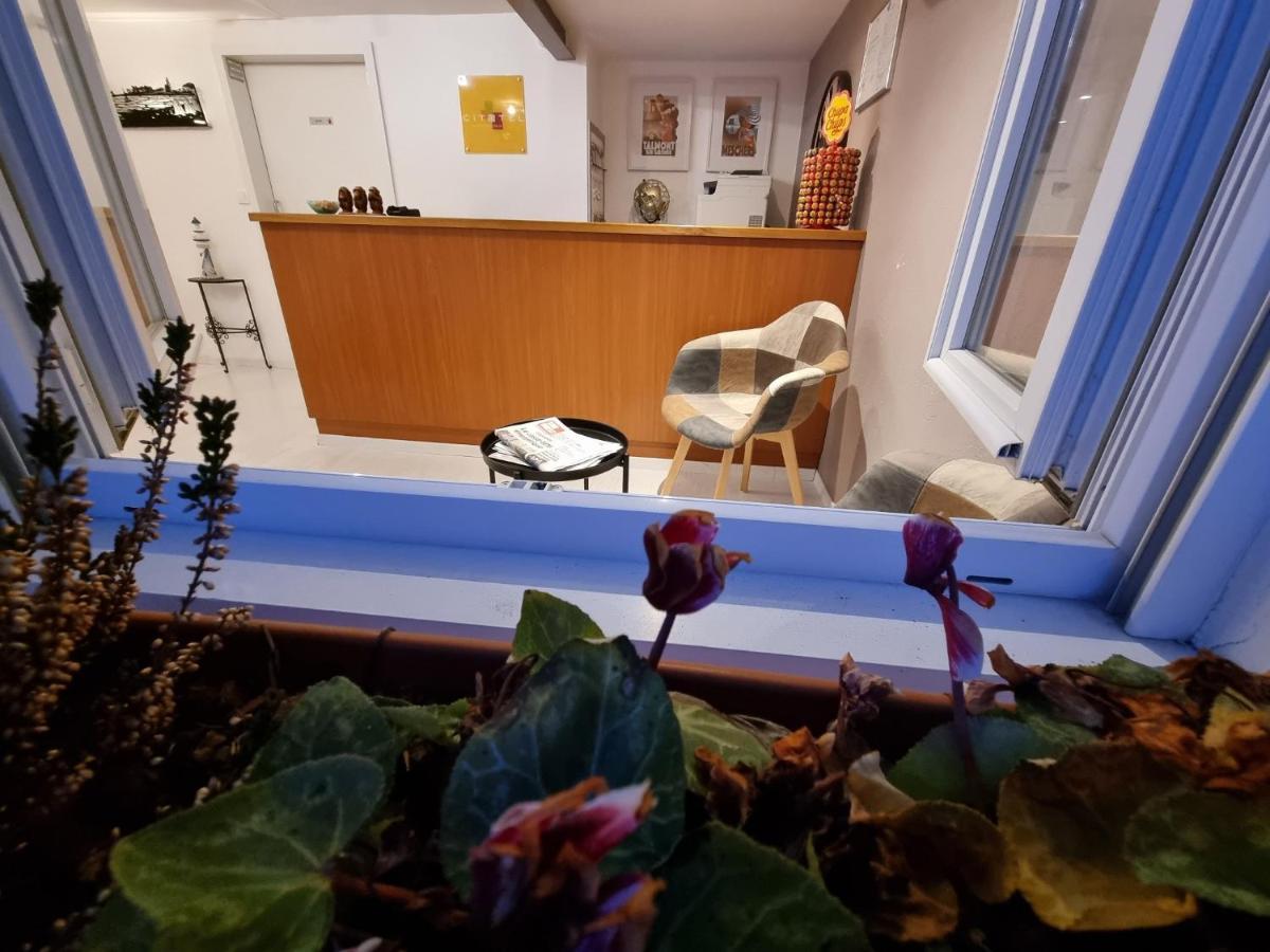 Cit'Hotel Les Atlantes Médis Buitenkant foto